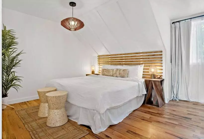 Hotelli Peri Social House