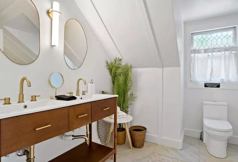 Hotelli Peri Social House