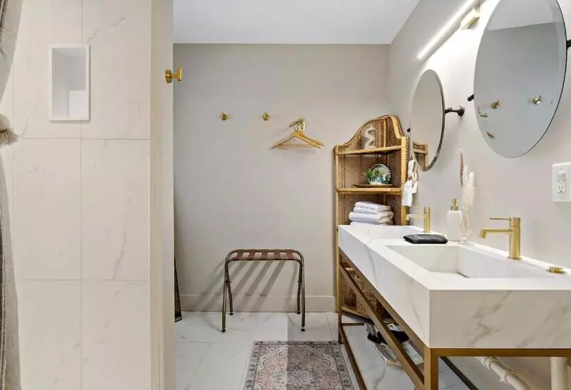 Hotelli Peri Social House