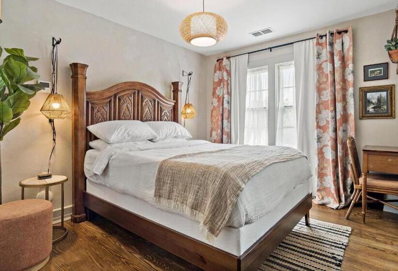 Отель Peri Social House