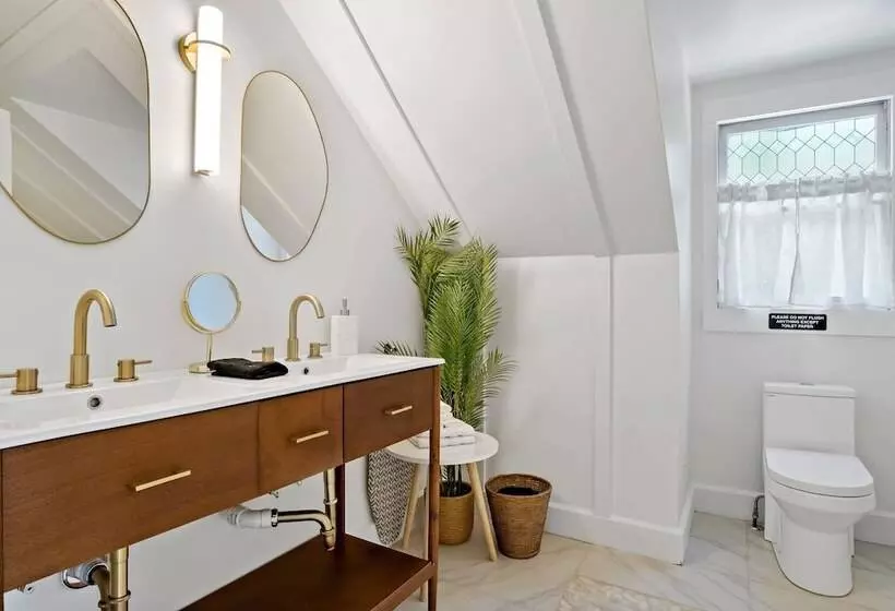 Hotelli Peri Social House