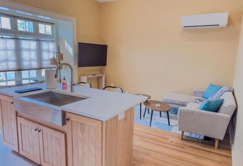 Otel Suite 1 Peach Street Inn