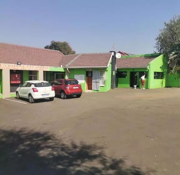 پانسیون Delapaix Guest Lodge