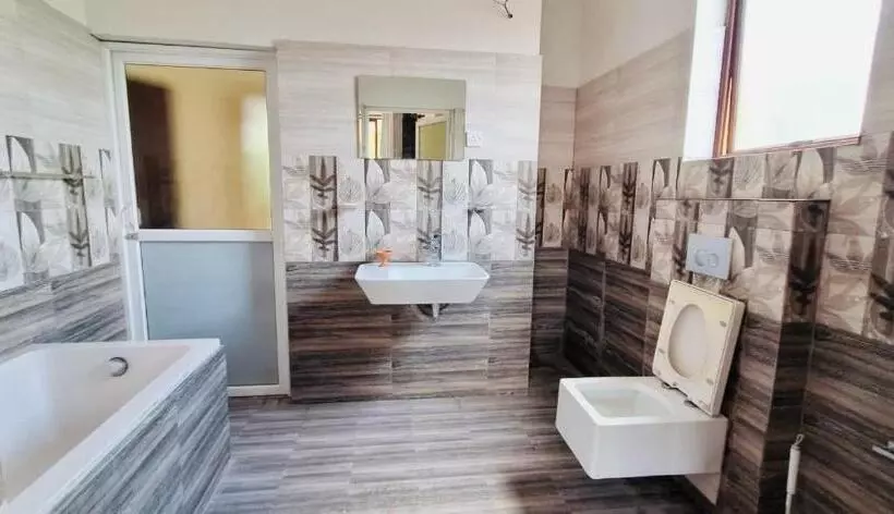 Majatalo Luxe Home