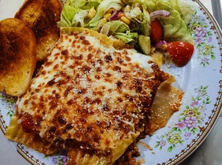 민박 Joe S Dawgs Staycation