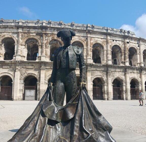 ベッドアンドブレックファースト La Paillote 69