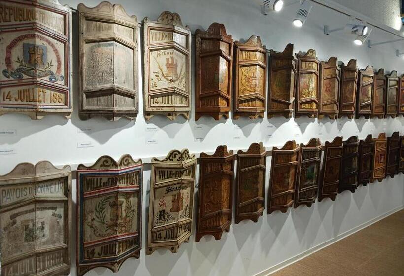 ベッドアンドブレックファースト La Paillote 69