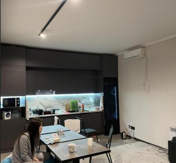 هتل کپسول Almaty Central Hostel