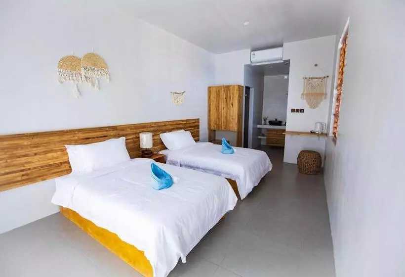 Hotelli E Fun Dive Resort