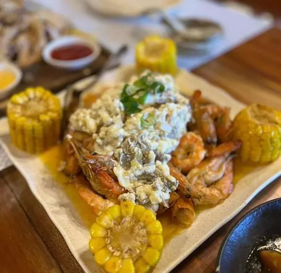 Hotelli E Fun Dive Resort