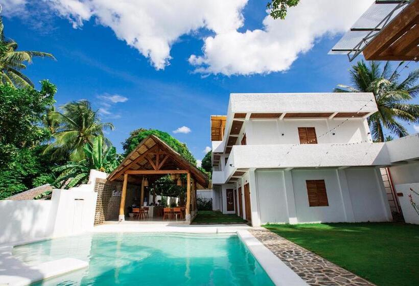 Hotel E Fun Dive Resort