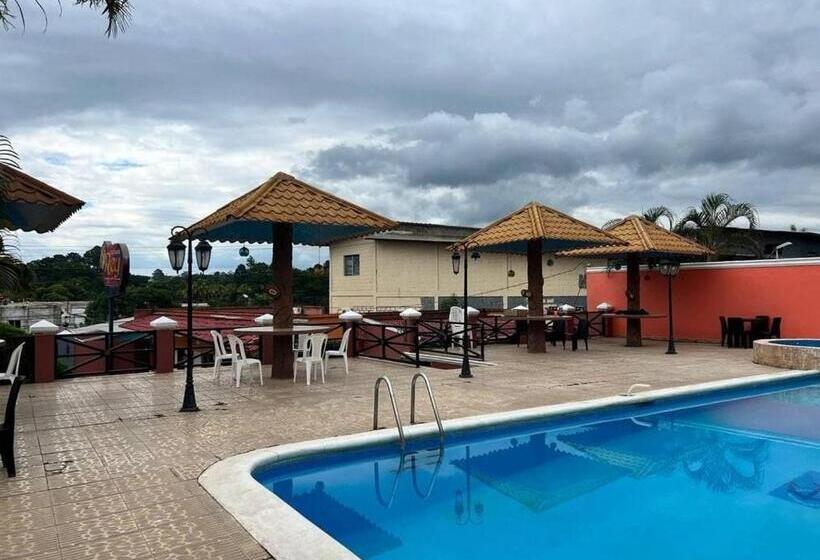 هتل Posada Del Rey