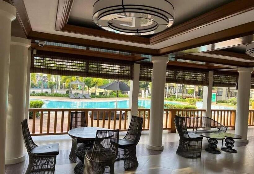 1br Condo Perfect For Couple Stay Free Pool And Wifi