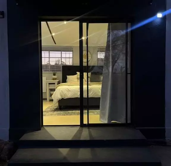 Retkeilymaja Toekoms Inn