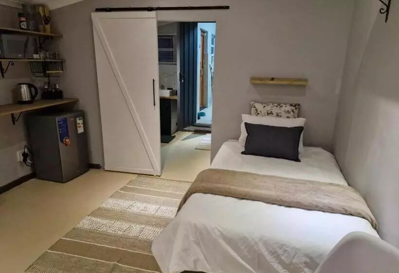 Retkeilymaja Toekoms Inn