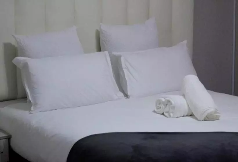 تختخواب و صبحانه Arrival Center Bnb