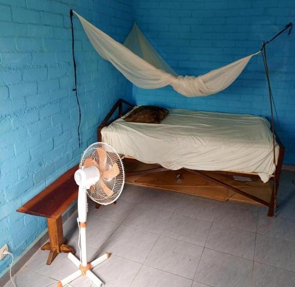 تختخواب و صبحانه Auberge Banco