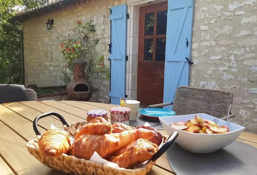 Aamiaismajoitus (B&B) Chez Berger, Ruime 2 Persoonskamer Met Kingsize Bed