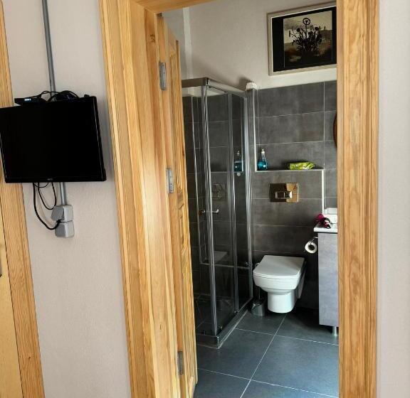 ベッドアンドブレックファースト Hanflats