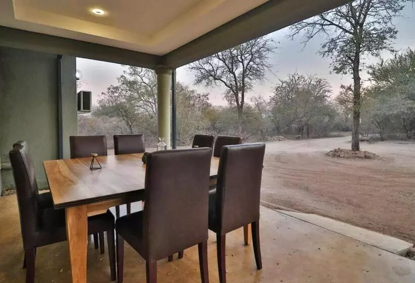 ベッドアンドブレックファースト Ilanga Kruger Lodge