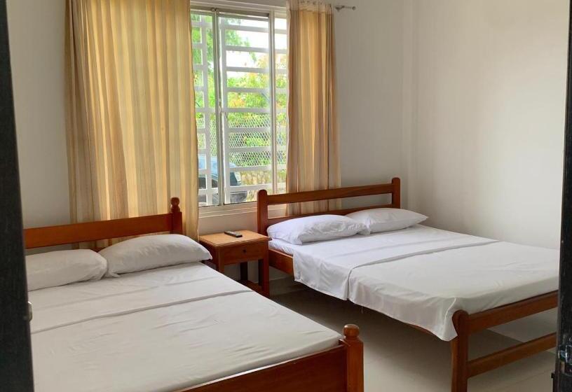 هتل Finca Turística Villa Chela