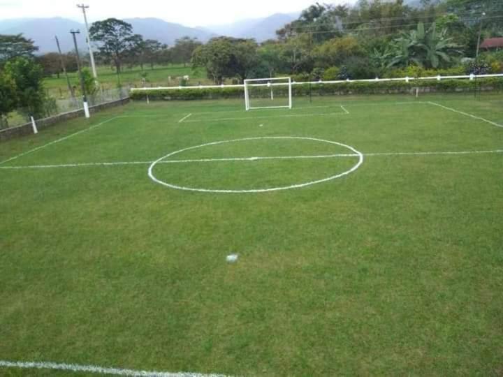 هتل Finca Turística Villa Chela