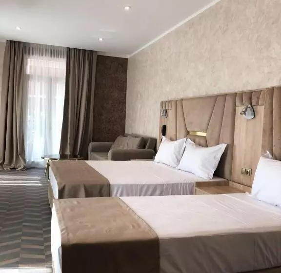 هتل Hôtel Césarée