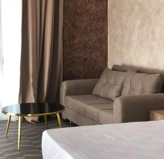 هتل Hôtel Césarée