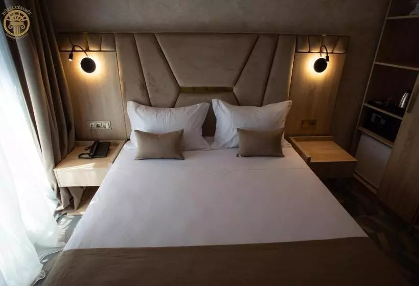 هتل Hôtel Césarée