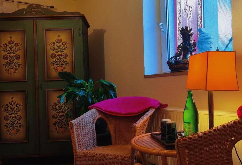 호텔 Seminarhaus Arya Maitreya