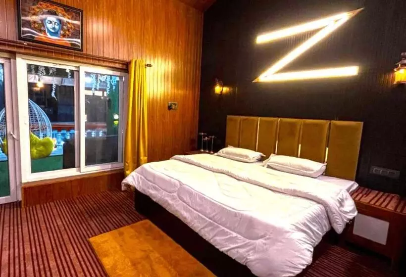 ホテル The Vyom Villa