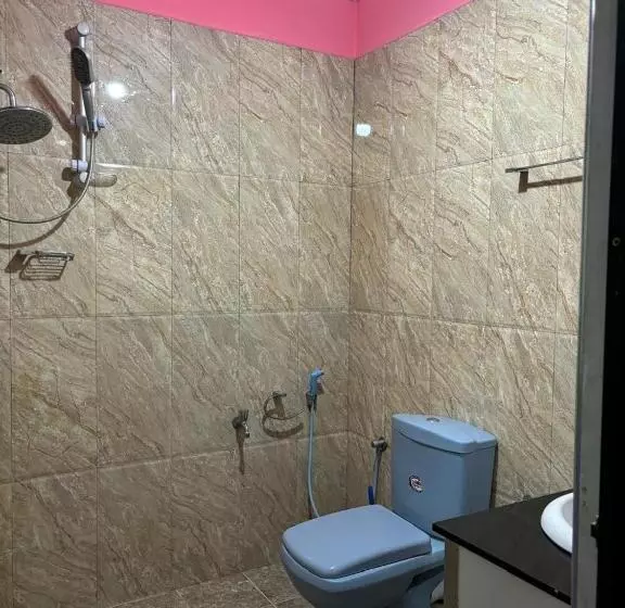 Hotelli Treatooo Lake Resort