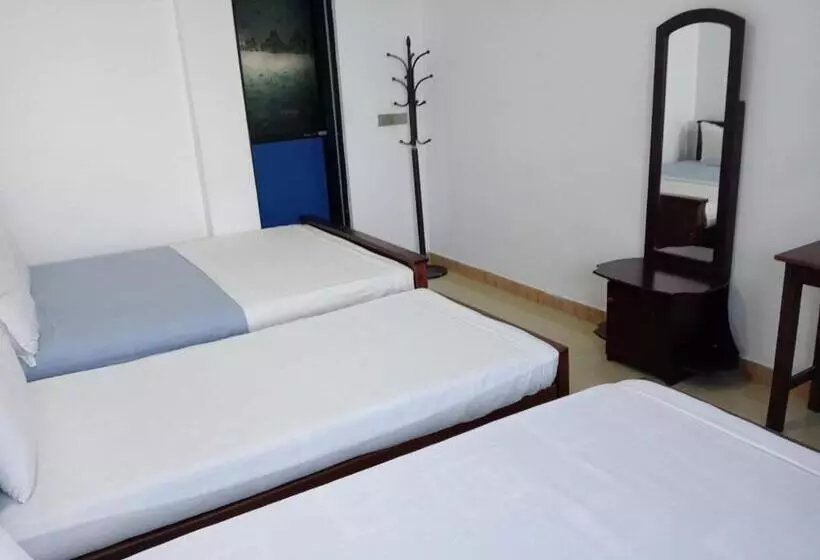 Hotelli Treatooo Lake Resort