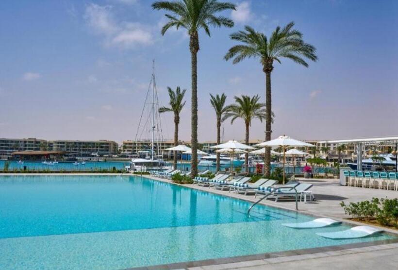 هتل Vida Marina Resort Marassi