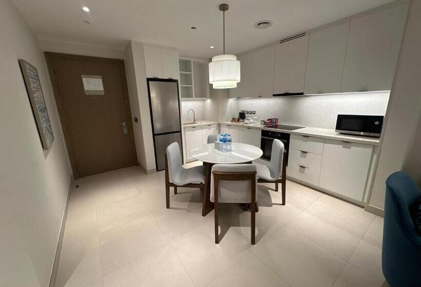 هتل Vida Marina Resort Marassi