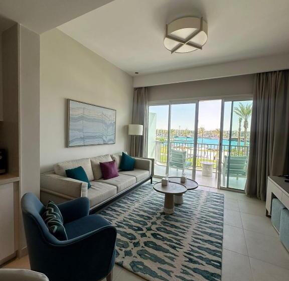 هتل Vida Marina Resort Marassi