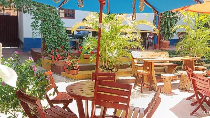 Pension (Hôtel basse catégorie) Casa Turística Jardín El Edén