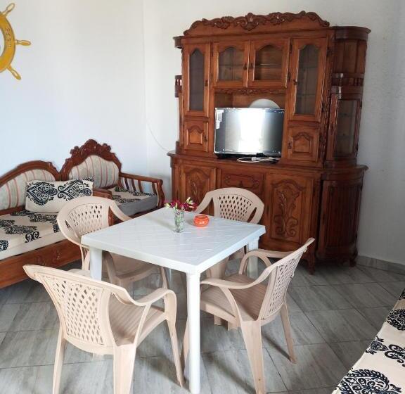 بنسيون Dar Haja Zekia