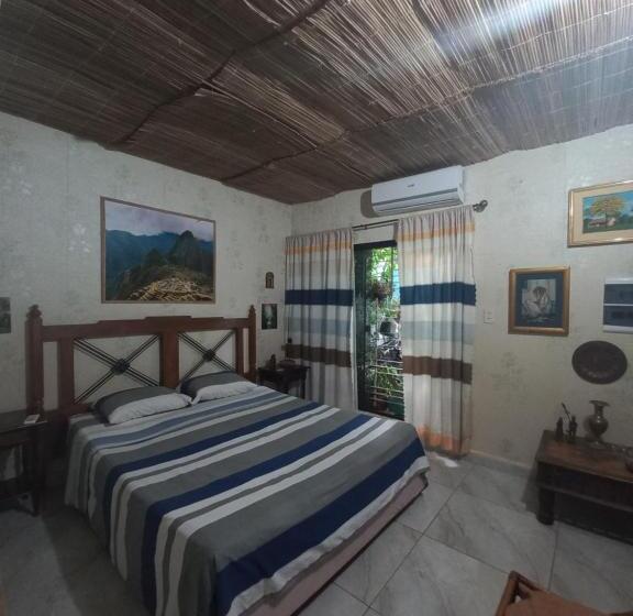 پانسیون La Petite Maison De Diana