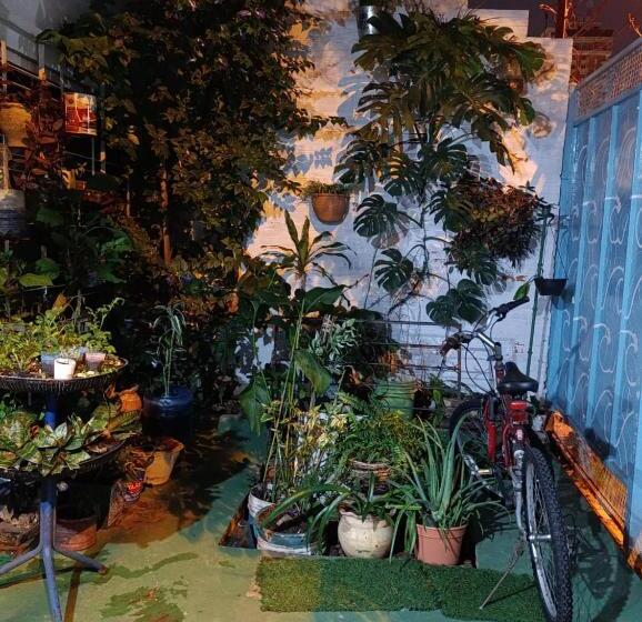 پانسیون La Petite Maison De Diana