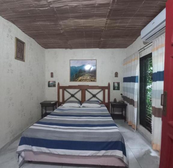 پانسیون La Petite Maison De Diana