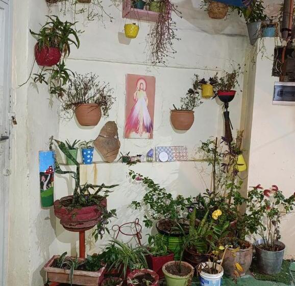 پانسیون La Petite Maison De Diana