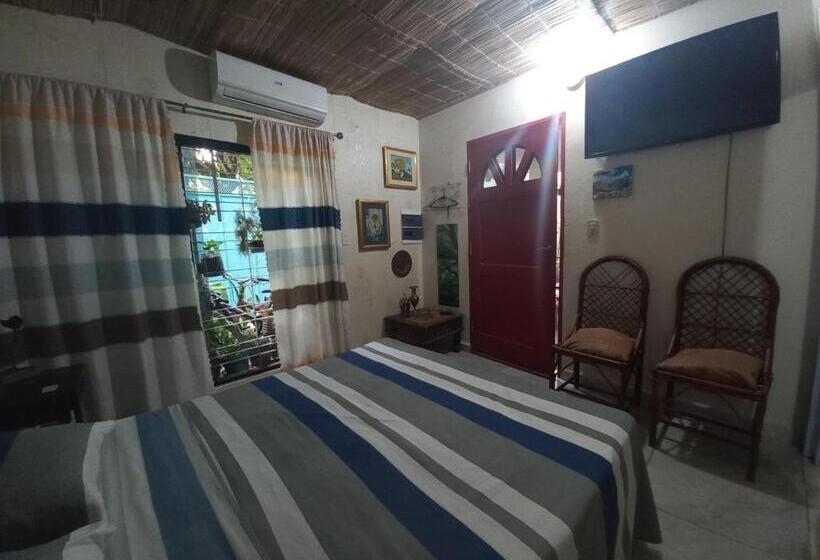 پانسیون La Petite Maison De Diana