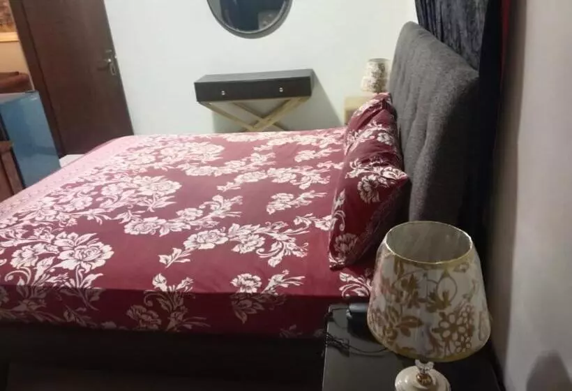 پانسیون Vorano Guest House Khi