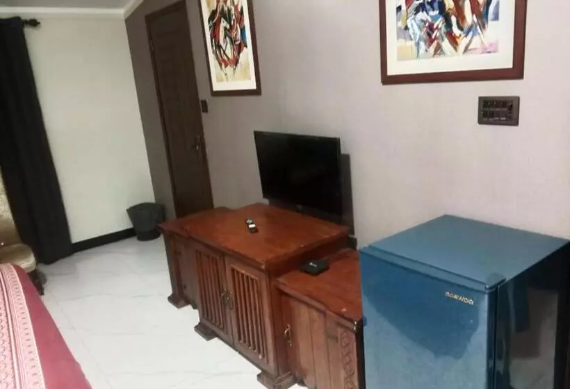 پانسیون Vorano Guest House Khi