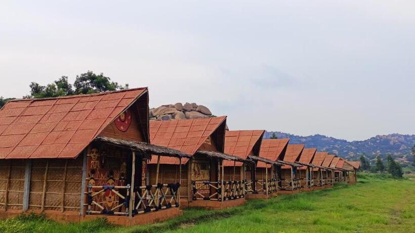 Курорт Bodhi Sattva Yoga Monk Stay