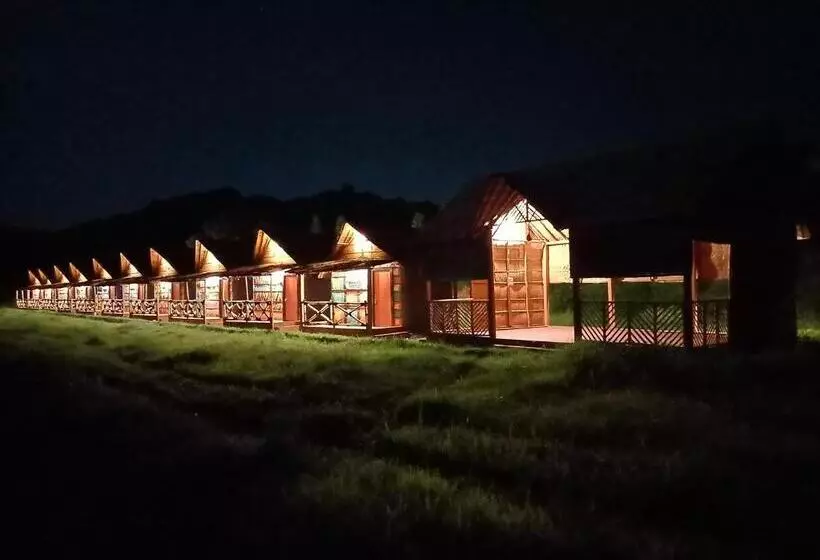 Lomakeskus Bodhi Sattva Yoga   Monk Stay
