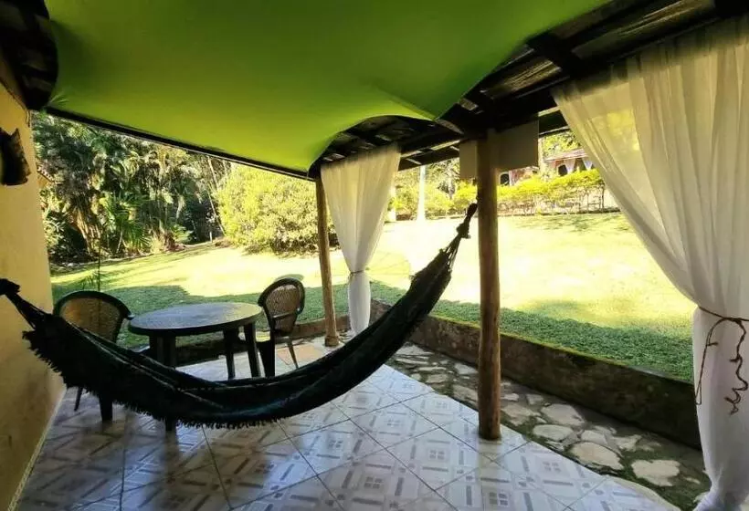 ユースホステル Cabanas Espada De São Jorge