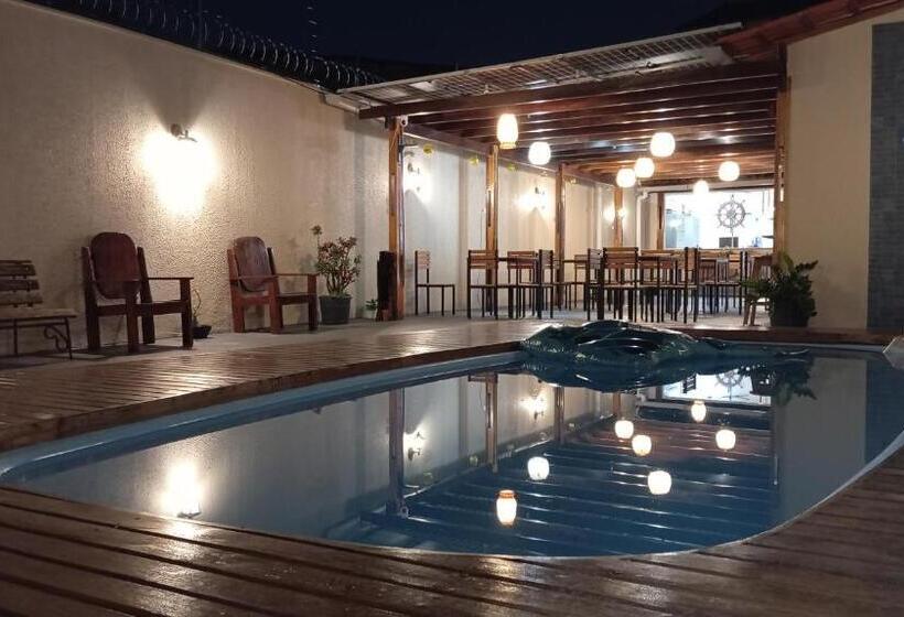 Angatu Hostel Service