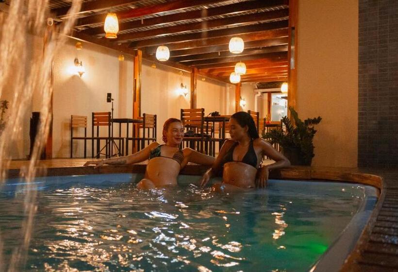 Angatu Hostel Service